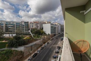 Glamorous Lisbon 2BDR Apartment by LovelyStay - Lissabon - 6