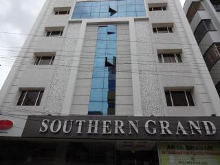 Hotel Southern Grand - 0