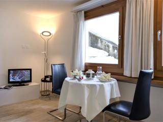 Apartment Chesa Munteratsch 311 by Interhome - Silvaplana - 2
