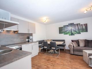 Apartment IsiLiving by Interhome - Fliess - 8