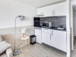 Studio Les Sables d'Aiguebelle-1 by Interhome - 2