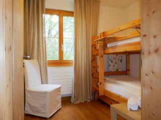 Apartment Chesa San Bastiaun B4 by Interhome - Samedan - 4