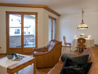 Apartment Chesa Ginellas by Interhome - 2