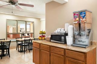 Super 8 by Wyndham Liberal KS - Liberal - 2