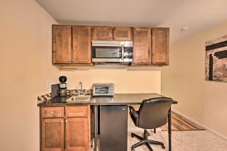 2 Blocks to Light Rail Denver Unit with Kitchenette - Greenwood Village - 3