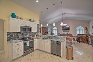 Sun-Soaked Cape Coral Getaway with Heated Pool - Cape Coral - 1