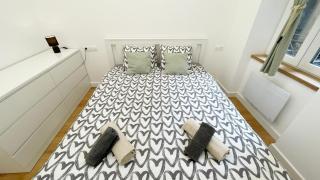SípSix Apartment - modern 2 bedroom newly renovated flat with AC in Budapest city centre - 3