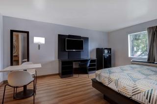 Motel 6-Buttonwillow, CA Central - Buttonwillow - 1