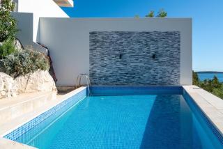 Seaside family friendly house with a swimming pool Cove Ljubljeva, Trogir - 19258 - Vinišće - 1