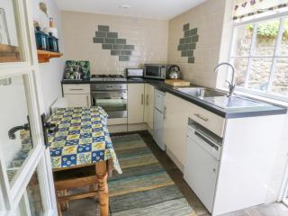 Sally's Cottage - 3