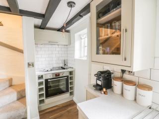 4 Masons Court - Stratford-upon-Avon - 2