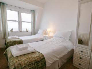 10 Oceanside - Ilfracombe - 4