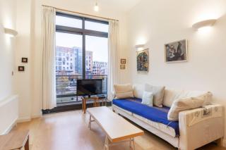 Beautiful 1 Bedroom Apartment in Shepherd's Bush - 4