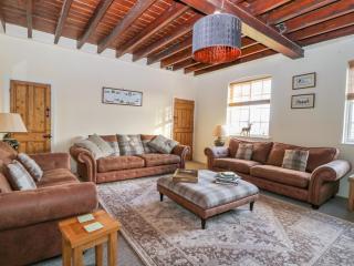 Tuft House - 6