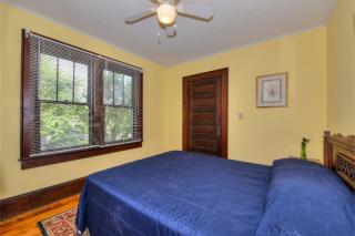 Bishop's Robin Cottage - Lake Junaluska - 7