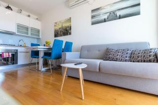 Jadran apartment with balcony and parking garage - 8