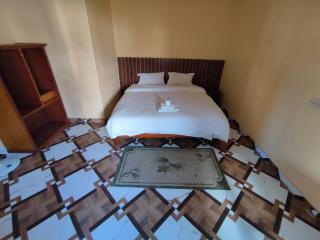 The Mountain House - Pokhara - 9