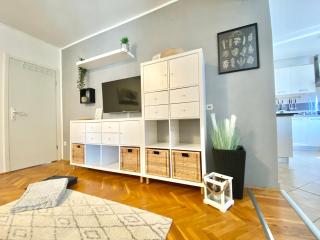 Apartment Nina - Pula - 1