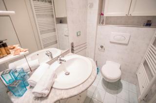 Le Suquet Style III by Connexion - Cannes - 6