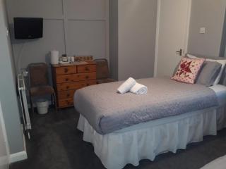 Newton House - Torquay - 4