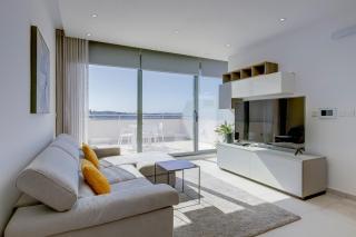 Superlative Penthouse with Valletta and Harbour Views - 9