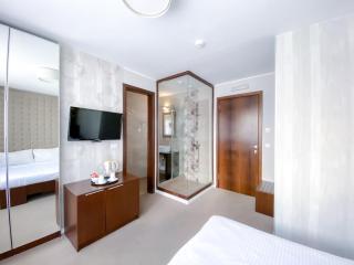 Luka de Luka Suites - 7