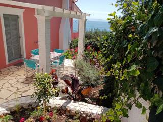 Kiki's Apartments - 1