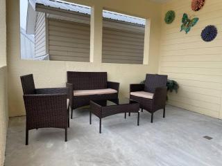 Adorable private 1-bedroom studio on mini-farm. - Providence - 5