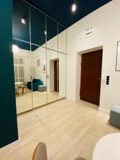 1 syp, Kawa Vertuo, kosmetyki Ada, 3 min Metro Wilenska, by VisitWarsaw Apartments - Warsaw - 5