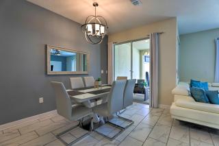 5 Mi to Disney Chic Townhome with Community Perks! - 5