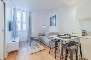 Stylish 1-Bedroom Apartment in the City Center - Cannes - 9