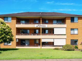 Akuna 3 ground floor opposite Wallis lake - Forster - 1