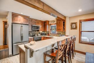 Wendall Square Condo Great Breck Location - 4