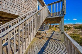 Hatteras Solrise 386 - Avon - 7