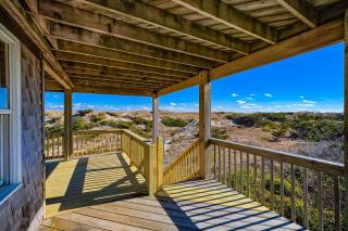Hatteras Solrise 386 - Avon - 6