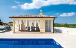 4 Bedroom Lovely Home In Kapelica - 3