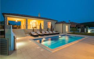 4 Bedroom Lovely Home In Kapelica - Raša - 3