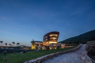 Runaway Cow Winery Retreat - Yantai - 0