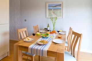 SandPipers Luxury hot tub lodge with 2 ensuites a private Sauna & BBQ terrace - 1