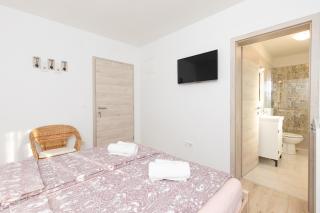 Apartments Brig perfect countryside holiday! - Krk - 8
