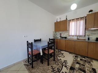 Guesthouse Veliaj - 2