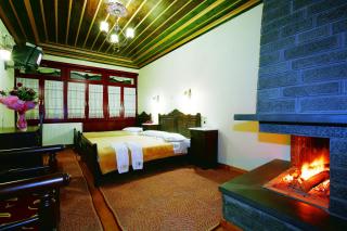 ΔΡΑΚΟΛΙΜΝΗ - 9