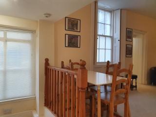 1 bed coastal apartment-Sleeps 4 - 5 min to Beach - Ilfracombe - 0