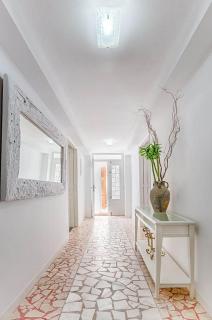 Luxury Living Nisos Vs Rhodes town - 3