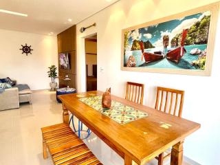 Apto à poucos passos da praia e Vista Mar-Toninhas - 1