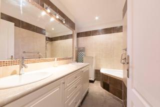 Robert Soleau bright design flat center of Antibes - Antibes - 7