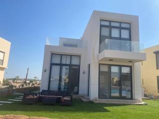 Tawila, 4 Bedroom Villa, Brand new, directly on a lagoon - Hurghada - 0