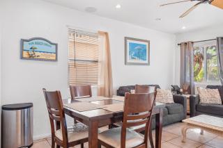 Mike's Place at the Beach Charming home with nice patio 60 steps from beach & boardwalk - 4