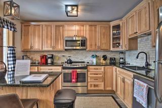 Cozy Mountain Getaway with Ski Shuttle Access! - 4