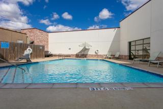 Aggieland Boutique Hotel - College Station - 8